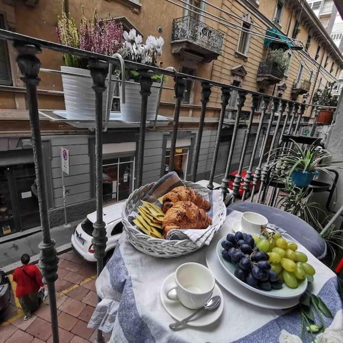 Intero Appartamento Su Via Tortona-Darsena-Navigli Мілан Екстер'єр фото